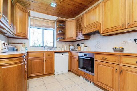 4 bedroom detached house for sale, Greenside Lane, Hoyland, Barnsley