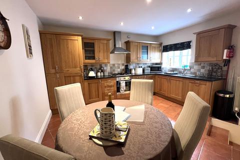 2 bedroom cottage to rent, Stokeinteignhead, Newton Abbot, TQ12
