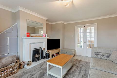 3 bedroom detached house for sale, Oakleigh Drive, Orton Longueville, Peterborough