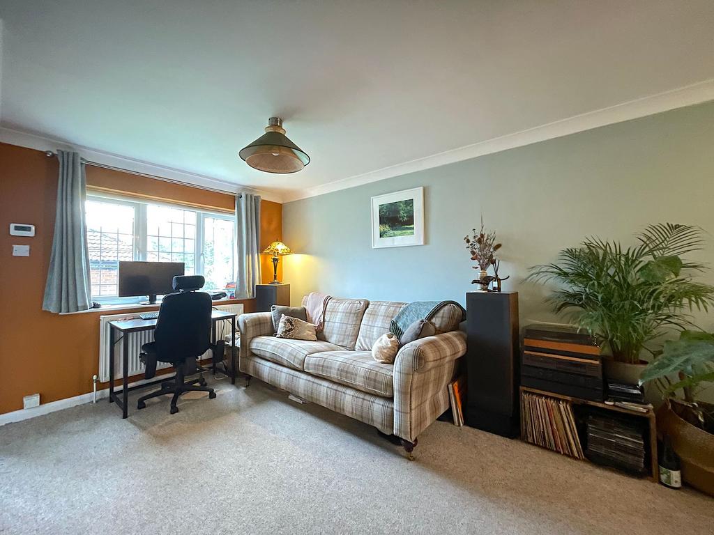 Living Room (3)