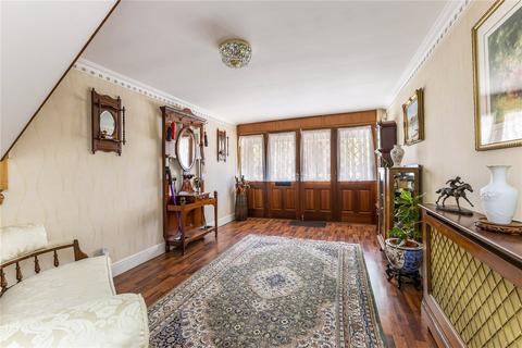 4 bedroom detached house to rent, The Rushes, Maidenhead, Berkshire, SL6