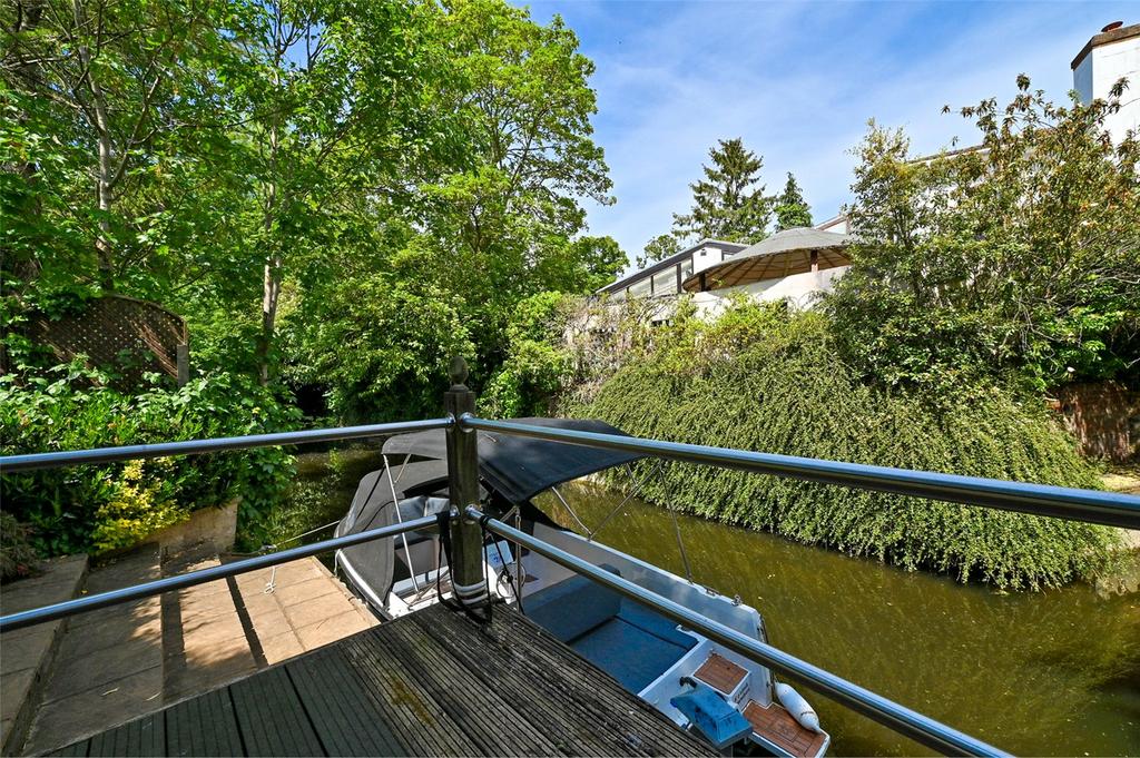 River Terrace