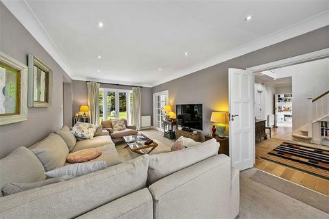undefined, Roedean Crescent, London SW15