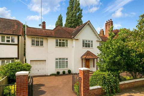 5 bedroom detached house to rent, Roedean Crescent, London SW15