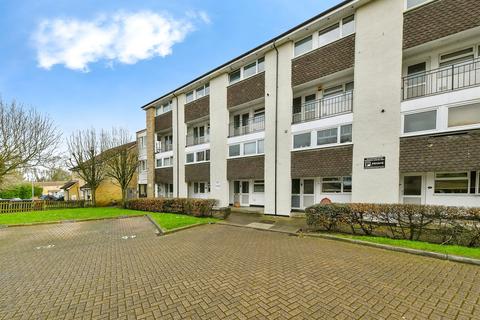 Longwood Road, Hertford