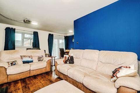 4 bedroom terraced house for sale, Hurstfield, Lancing