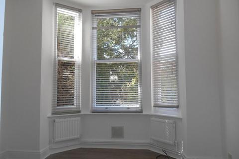 1 bedroom flat to rent, NASCOT WOOD WD17