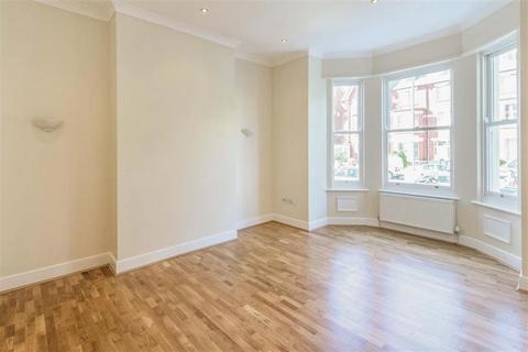 2 bedroom ground floor flat for sale, Jevington Gardens, Eastbourne