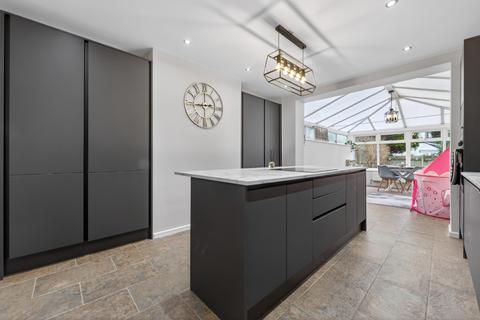 4 bedroom semi-detached house for sale, Countisbury Avenue, Llanrumney, Cardiff, CF3 5RS