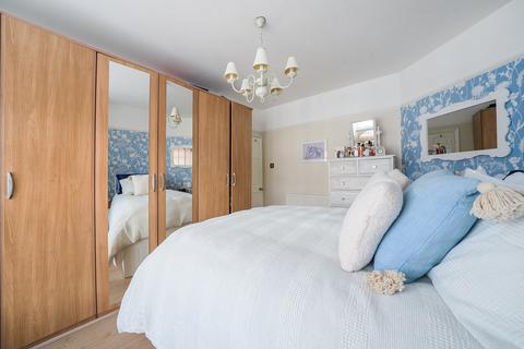 3 bedroom terraced house for sale, Inglemere Road, Mitcham CR4