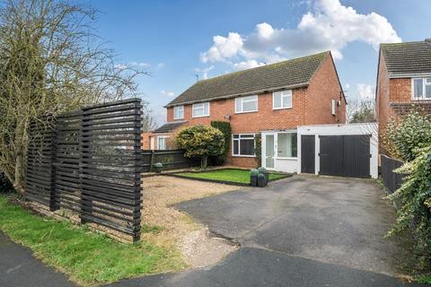 Hazel Crescent,  Kidlington,  OX5