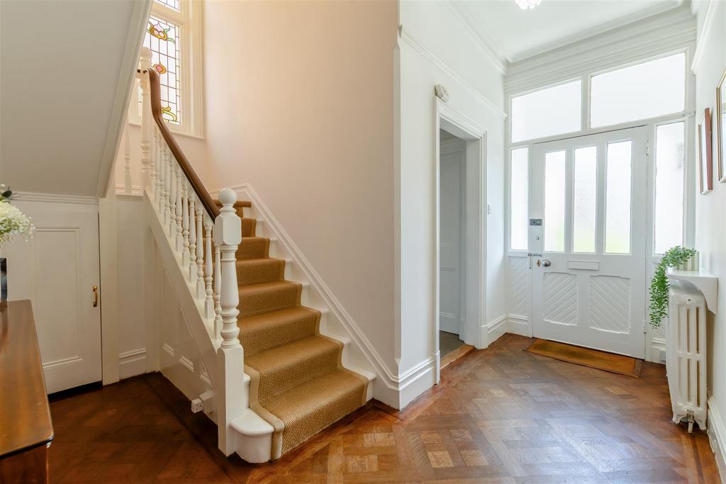8649172-interior04.jpg
