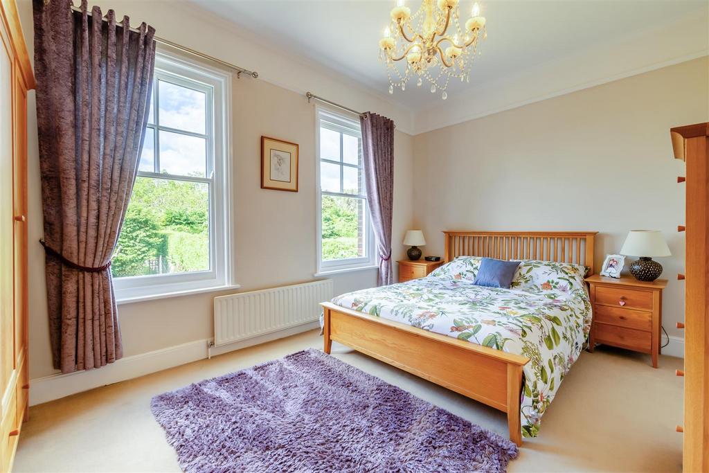 8649172-interior18.jpg