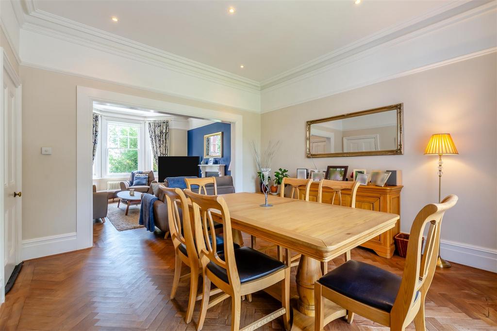 8649172-interior01.jpg