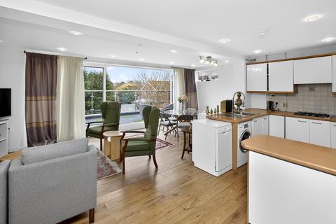 6 bedroom detached house for sale, Howard Close, Chandlers Ford, Eastleigh, SO53