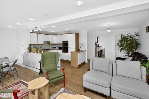 6 bedroom detached house for sale, Howard Close, Chandlers Ford, Eastleigh, SO53