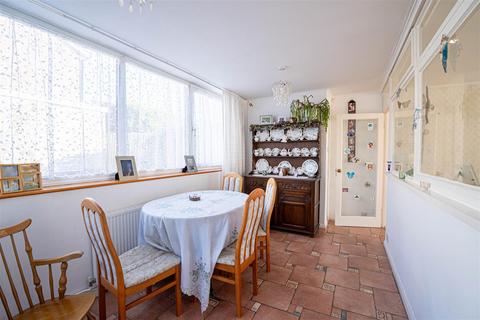 3 bedroom semi-detached house for sale, Briers Avenue, Hastings