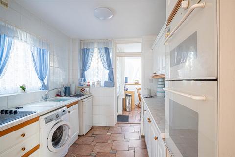 3 bedroom semi-detached house for sale, Briers Avenue, Hastings
