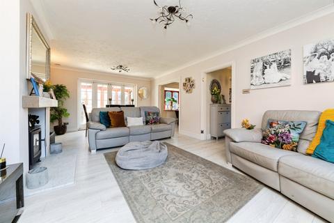 5 bedroom detached house for sale, Wilsons Close, Stevenage