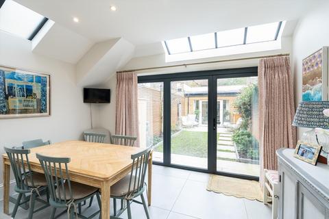 3 bedroom terraced house for sale, Florence Road, London SW19