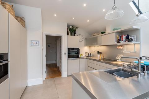 3 bedroom terraced house for sale, Florence Road, London SW19