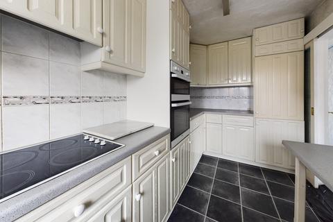 2 bedroom flat to rent, Tollgate Lane, Bury St. Edmunds, IP32