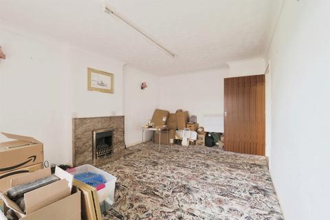2 bedroom semi-detached bungalow for sale, Valley View Drive, Scunthorpe