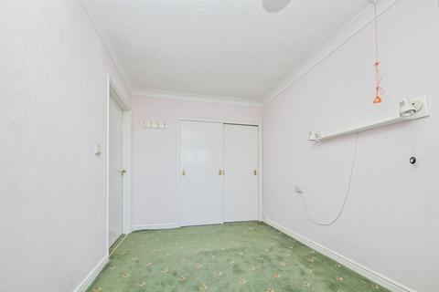 2 bedroom retirement property for sale, Alasdair Place, Claydon, Ipswich