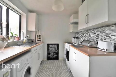 undefined, Costons Lane, Greenford