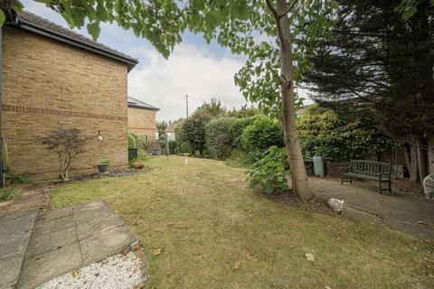 1 bedroom retirement property for sale, Priory Walk, Staines Road East, Sunbury-on-Thames