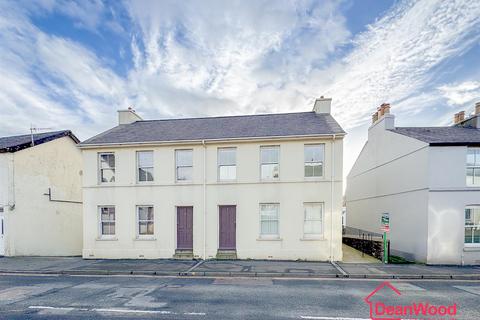 undefined, Flat 6, 56 Main Road, Onchan, Isle Of Man