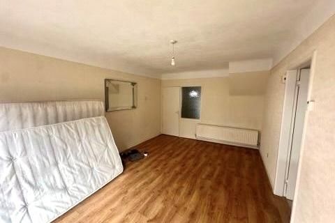 undefined, Elm Avenue, WIRRAL