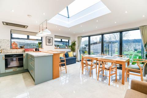 2 bedroom end of terrace house for sale, Roundfield, Upper Bucklebury, Reading, West Berkshire, RG7
