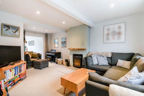 2 bedroom end of terrace house for sale, Roundfield, Upper Bucklebury, Reading, West Berkshire, RG7