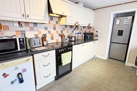 4 bedroom detached house for sale, Lyndhurst Avenue, Skegness, Lincolnshire, PE25 2QE