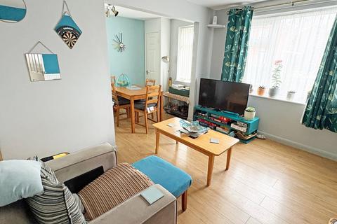 4 bedroom detached house for sale, Lyndhurst Avenue, Skegness, Lincolnshire, PE25 2QE