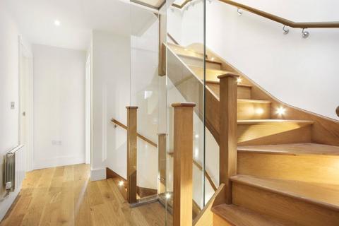 3 bedroom townhouse for sale, Napier Mews London W3