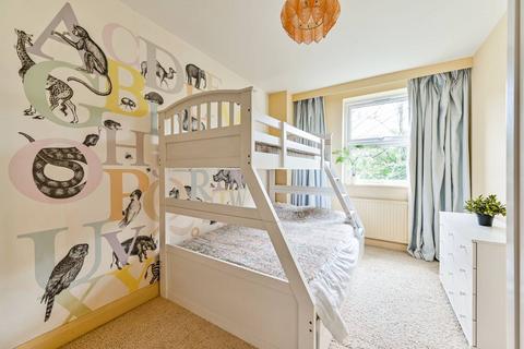 3 bedroom flat for sale, Gloucester Avenue, Camden, London, NW1