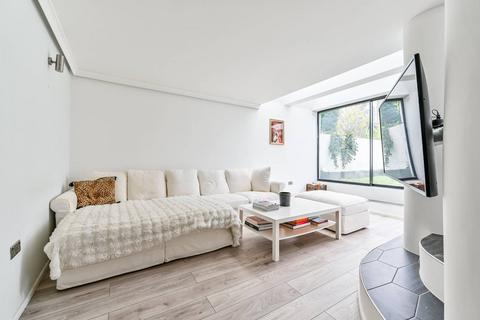 2 bedroom flat to rent, Cantelowes Road, Camden Town, London, NW1