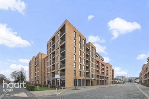 3 bedroom apartment for sale, Chailey Place, Hayes