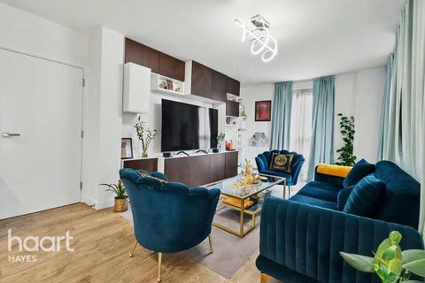 3 bedroom apartment for sale, Chailey Place, Hayes