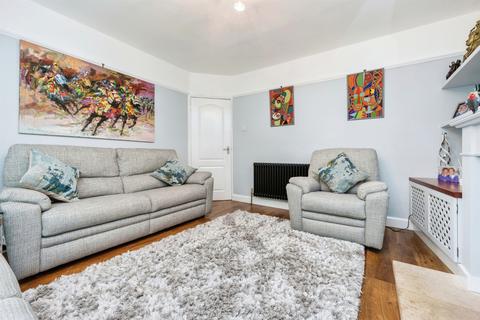 4 bedroom semi-detached house for sale, Wendover Road, Aylesbury