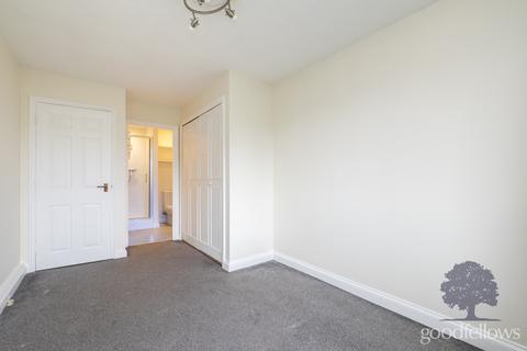 2 bedroom apartment to rent, Parkgate Road, Wallington SM6