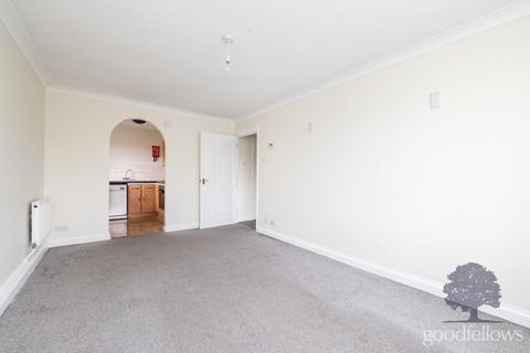 2 bedroom apartment to rent, Parkgate Road, Wallington SM6