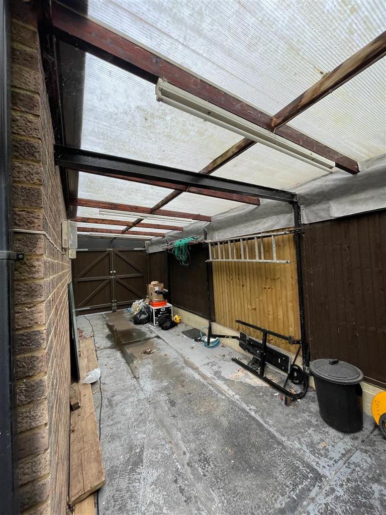 Covered Car Port