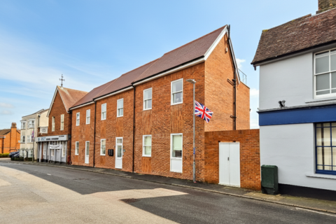 2 bedroom apartment to rent, Station Road, Essex CM17