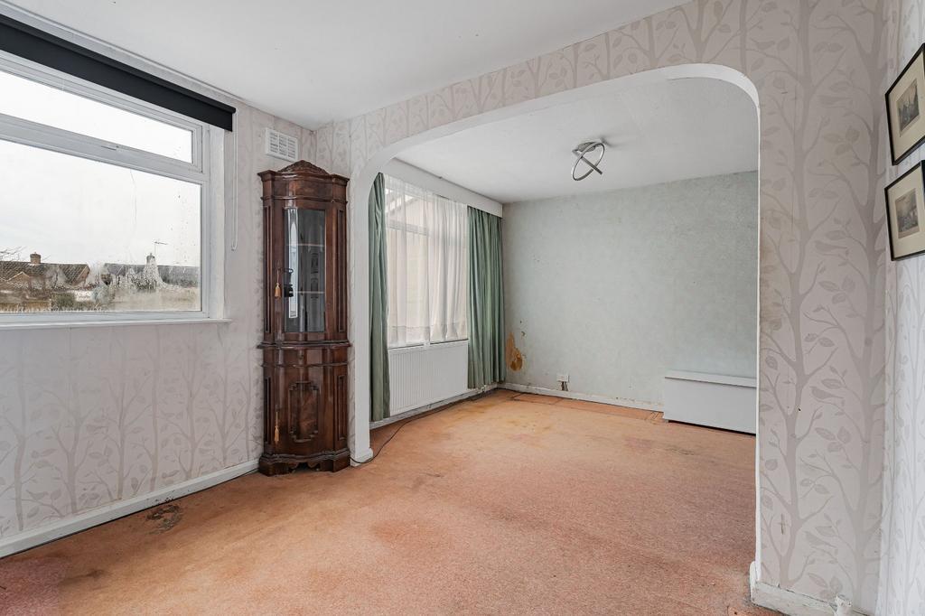 Sitting/Dining Room