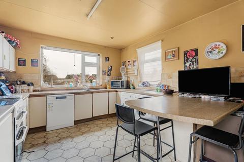 4 bedroom semi-detached house for sale, Eden Croft, Warwickshire CV8