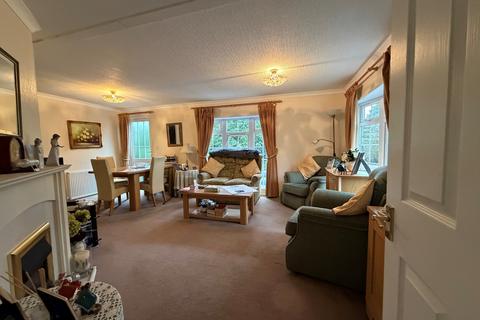 2 bedroom mobile home for sale, Lyne