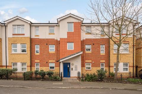 2 bedroom flat for sale, Reef House, Tide Close, Mitcham, CR4